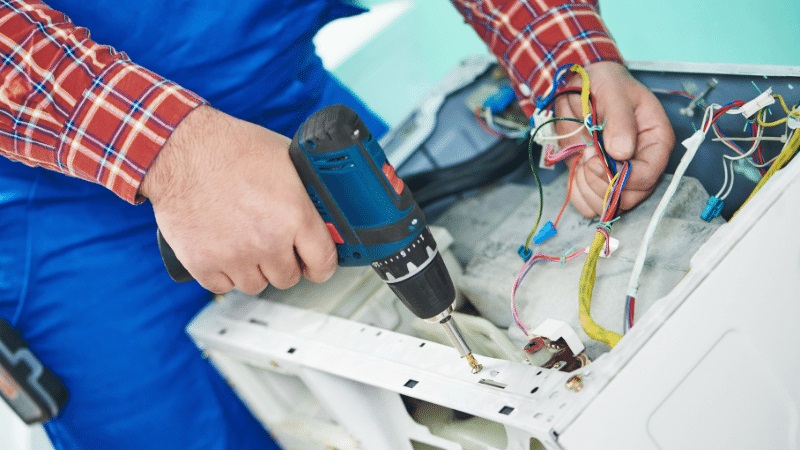 Geyve Liebherr servisi orijinal yedek parça kullanımı